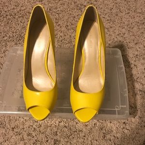 Nine West 7.5M Heels